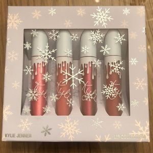 KYLIE COSMETICS holiday 4 piece lip set